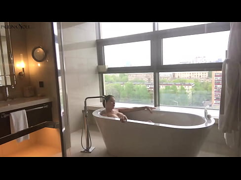 ❤️ Valtava babe runkkaa intohimoisesti pilluaan kylpyhuoneessa Porno fb at porn fi.porngifmag.ru ﹏